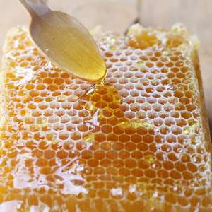 500g Raw Honeycomb <strong>Honey</strong> - Product Image 1