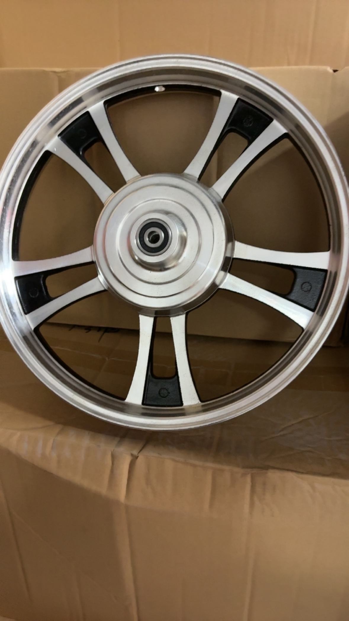 แบริ่ง200ยางสูญญากาศขนาดใหญ่16x2.50