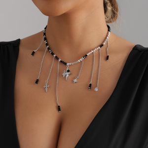 <span class=keywords><strong>Collana</strong></span> <span class=keywords><strong>con</strong></span> <span class=keywords><strong>perline</strong></span> <span class=keywords><strong>nere</strong></span> stile Spicy Girl europeo <span class=keywords><strong>e</strong></span> americano, <span class=keywords><strong>con</strong></span> ciondolo a stella <span class=keywords><strong>e</strong></span> croce, catena girocollo - Product Image 4