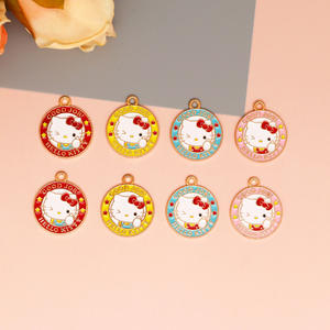 Mignon chat KT fraise pour accessoires de téléphone DIY en alliage, pendentif goutte d'huile, collier, décoration de sac - Product Image 4