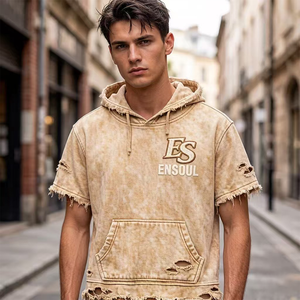 Hoodie vintage personnalisé à manches courtes, effet vieilli, avec logo brodé et imprimé, ourlet effiloché, 100% coton 280g, unisexe, streetwear décontracté, fini enzymatique - Product Image 3