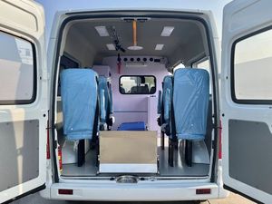 Nouvelle <span class=keywords><strong>ambulance</strong></span> électrique avec équipement médical complet pour les secours d'urgence et le transport sécurisé des patients - Product Image 6