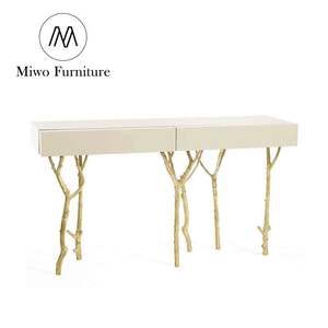 Miwo meubles <span class=keywords><strong>de</strong></span> luxe Villa <span class=keywords><strong>maison</strong></span> conception spéciale <span class=keywords><strong>de</strong></span> haute qualité en bois massif plateau en laiton Base salon entrée <span class=keywords><strong>couloir</strong></span> Console Table - Product Image 5