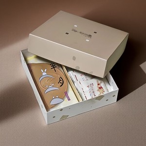 Cajas de Regalo Cuadradas de Diseño de Lujo Personalizadas para Navidad, Juego de Cajas con Base y <span class=keywords><strong>Tapa</strong></span> de Papel Especial, Caja de Papel con Laminado Mate para Empaque de Regalos - Product Image 4