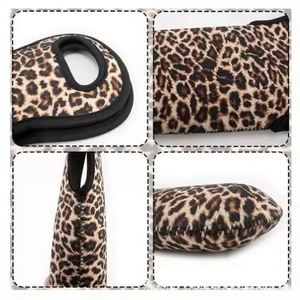 Housse de protection sur mesure pour bouteille de vin, produit promotionnel sportif de précision pour le pickleball - Product Image 4