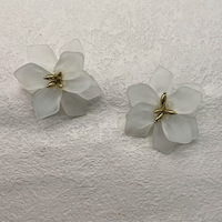 Boucles d'oreilles en acrylique en forme de fleur, élégantes et raffinées, accessoires pour la vente en gros
