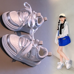 <span class=keywords><strong>Zapatillas</strong></span> Deportivas Blancas de Estilo Coreano para <span class=keywords><strong>Niñas</strong></span>, con Cierre de <span class=keywords><strong>Velcro</strong></span>, Antideslizantes, Parte Superior de PU, para <span class=keywords><strong>Niñas</strong></span> Mayores, Otoño 2026, Nuevas - Product Image 4