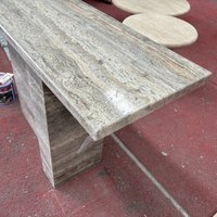 Table console en travertin naturel de luxe, table d'entrée minimaliste moderne avec base monolithique pour la décoration du couloir