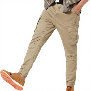 Pantalon plissé mi-taille en toile légère et respirante pour homme, avec logo personnalisé imprimé, en coton/élasthanne teint uni, respectueux de l'environnement - Product Image 4