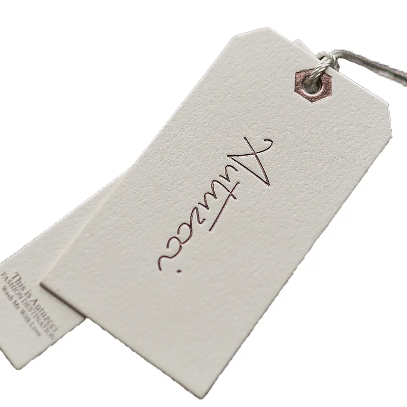 Etiquettes volantes en papier avec logo de marque nouveau design pour vêtement étiquettes personnalisées pour vêtement vente en gros