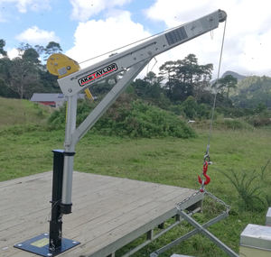 New Marine 360 ° Electric Mini <span class=keywords><strong>Jib</strong></span> <span class=keywords><strong>Crane</strong></span> con núcleo impulsado por engranajes Capacidad de 400 kg para balcón Barco y camioneta - Product Image 1
