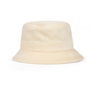 Vente en gros de bonnets de soleil décontractés en velours, avec logo personnalisé, chapeaux de pêcheur chauds et à large bord unisexe pour les voyages en plein air - Product Image 1