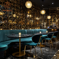 Meubles de café, de restaurant, de salon, canapé lounge en velours vert foncé, tables et chaises rondes pour restaurant