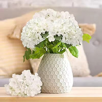 50 pcs Kepala Bunga Hydrangea Buatan Tangan Realistis dari Sutra Lembut Berbagai Warna dengan Daun untuk Pernikahan, Hari Valentine, Pesta, dan Acara