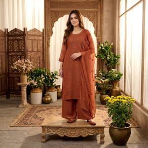 Ensemble Kurti et Palazzo en Georgette Marron Rouille avec Panneau de Col en Fil et Paillettes Ton sur Ton et Dupatta - Product Image 1