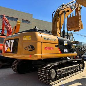 รถขุดตีนตะขาบ Caterpillar 325D มือสอง น้ำหนัก 25 ตัน ชั่วโมงการทำงานต่ำ สีเดิมจากโรงงาน สภาพสะอาด แรงขุดทรงพลัง ดูแลรักษาอย่างดี - Product Image 4