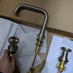 Doppelt Diamantgraviertes Handrad 8 Zoll Breit 2-Wege-Wassermischer Waschtischarmatur GRAMAR Gebürstetes Messing Ventilkern Deckmontiert Hotel - Product Image 3