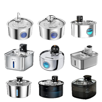 Distributeur d'eau automatique pour animaux de compagnie en acier inoxydable avec capteur de débit circulant, affichage LCD et réglage de l'heure pour chats et chiens