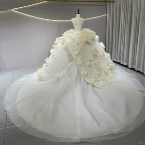 Vestido de Novia JFH24 Vintage con Cola Larga, Corsé y Tela de Tul con Flores 3D - Product Image 2