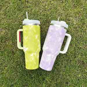 Prêt à expédier : Gobelets isothermes en acier H2.0 Tie Dye de 40 oz avec poignée et paille - Product Image 4