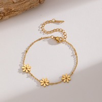 Nouvelle collection 2026 : Parure de bijoux pour femme, motif floral délicat, collier, boucles d'oreilles et bracelets, petits charms floraux dorés TGXL14296