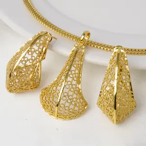 Simple design Luxury Copper Bridal Jewelry Set earrings and necklaces for women