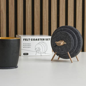 Sous-verres en feutre polyester découpés au laser motif cerf, durables, isolants thermiques, de forme ronde, personnalisables, pour la décoration de table, avec base en bois - Product Image 6