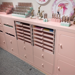 Meuble de rangement multifonctionnel pour vernis à ongles et nuanciers de couleur avec tiroir, pour salon de manucure - Product Image 3