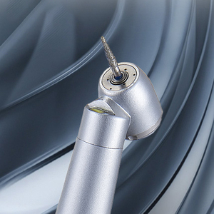 Pieza de Mano <span class=keywords><strong>Dental</strong></span> en Ángulo de 45 Grados - Pulverizador de Agua de 3 Puntos, Luz LED y Conexión Rápida con Botón para una Cirugía Eficiente - Product Image 1