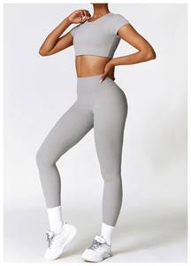 2024 Logo personnalisé femmes survêtement Gym Fitness survêtement course entraînement à manches courtes chemise haut court Legging 2 pièces Sport Yoga <span class=keywords><strong>ensemble</strong></span> - Product Image 2
