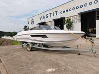 Bateau en fibre de verre à coque en V profond de 24 pieds avec siège de conduite rotatif et banquette en U – Bateau rapide C-Inshore pour la pêche et le divertissement