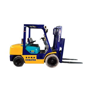 รถยก3ตันของ Komatsu พร้อมรถยกเครื่องยนต์ดีเซลรถยกโตโยต้าเฮลิสำหรับยี่ห้อ Komatsu จากญี่ปุ่น - Product Image 1