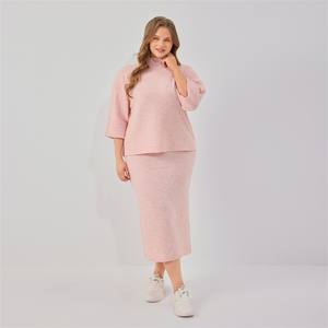 Özel Tasarım Kadın Vintage Sonbahar İlkbahar 2026 Örme Balıkçı Yaka Kazak ve Etekli Pembe İki Parçalı Süveter Takım - Product Image 3