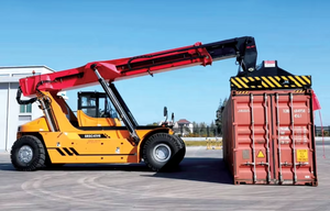 Dapat Diandalkan 45 Ton kontainer tiang jangkauan <span class=keywords><strong>Stacker</strong></span> SRSC45V5 peralatan pengangkat dengan kontrol yang tepat dan jaminan layanan - Product Image 2