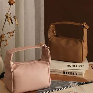 Nouvelle conception de sac de rangement portable à fermeture éclair, sac de rangement pour maquillage en PU imperméable, sac de voyage pour cosmétiques, trousse de toilette - Product Image 1