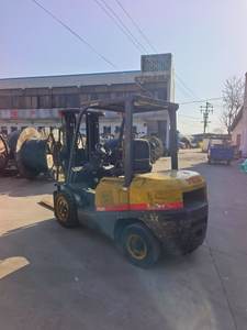 Chariot élévateur diesel d'occasion TCM japonais original 3 tonnes FD30/FD50 Longueur de fourche 1320mm Largeur de fourche 120mm - Product Image 4