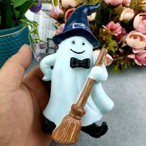 Productos de Venta Caliente 2026 Variedad de Decoración de <span class=keywords><strong>Halloween</strong></span> en Resina 3D de Gandalf para el Hogar, Decoración de Escritorio, Fantasma de <span class=keywords><strong>Halloween</strong></span>, Gnomo, Decoración de Calabaza - Product Image 5