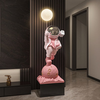 Vente en gros de grandes décorations en résine, figurines d'astronautes roses pour le salon, le bureau, la salle d'étude, cadeau d'anniversaire, articles décoratifs en résine
