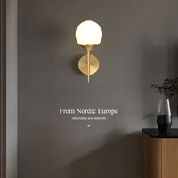 Lámpara de Pared LED de Estilo Nórdico Minimalista, con Globo de Cristal y Cuerpo de Latón, para Oficina o Edificio