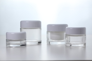 Vente en gros d'emballages cosmétiques Bouteille transparente à bouchon à vis de stockage d'émulsion de 30ml 50ml 100ml 200ml avec logo de couleur personnalisé - Product Image 3