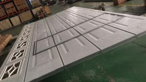 Vente en gros <span class=keywords><strong>de</strong></span> portes <span class=keywords><strong>de</strong></span> <span class=keywords><strong>garage</strong></span> sectionnelles automatiques en acier pour villa résidentielle <span class=keywords><strong>avec</strong></span> surface finie pour passage piétonnier - Product Image 5