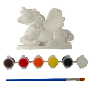 Elsas ceramic christmas baubles pegasus statue toy animal gesso figure 3d pittura fai da te arte per bambini