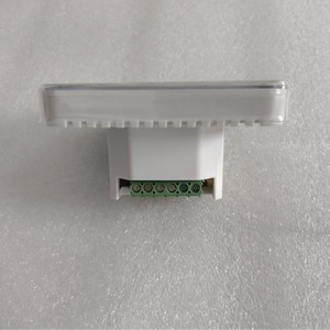 Controlador de Temperatura Emori T9800-TF20-1JS0 para Sistemas de Aire Acondicionado Central HVAC - Product Image 2