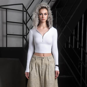 Camiseta con Capucha Informal y Transpirable para Mujer, con Panel de Piel Sintética, Media Cremallera, Estilo Urbano, Bloques de Color, Manga Corta, Color Sólido - Product Image 3