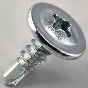 Tornillo Autoperforante Galvanizado con Cabeza Phillips y Rosca Cruzada Certificado por TUV de Saitong Hardware para Soluciones de Estructuras Metálicas - Product Image 1