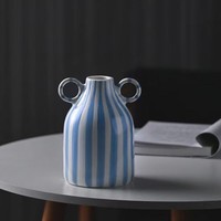 Vase en céramique à double oreilles, rayé, peint à la main, motif bébé pleurant, style nordique frais, décoration de bureau, fleurs séchées, décoration de la maison