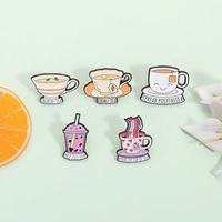 Broches en gros Nouveauté 2026 : Épingles créatives en forme de tasses à thé et à café, badges en métal avec perles et thé au lait