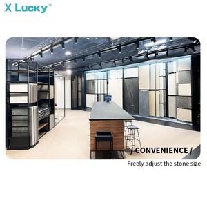 Support de présentation coulissant pour échantillons de sol sur mesure en salle d'exposition, présentoir <span class=keywords><strong>horizontal</strong></span> pour dalles de pierre frittée, présentoir de carreaux à pousser et à tirer - Product Image 2