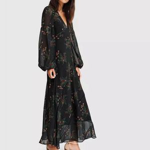 Robe longue élégante pour femme, col en V, manches longues, imprimé floral romantique, en mousseline de soie, coupe ajustée - Product Image 3