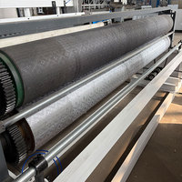 Machine de fabrication de rouleaux de papier toilette gaufré, perforée, entièrement ou semi-automatique avec rembobineuse